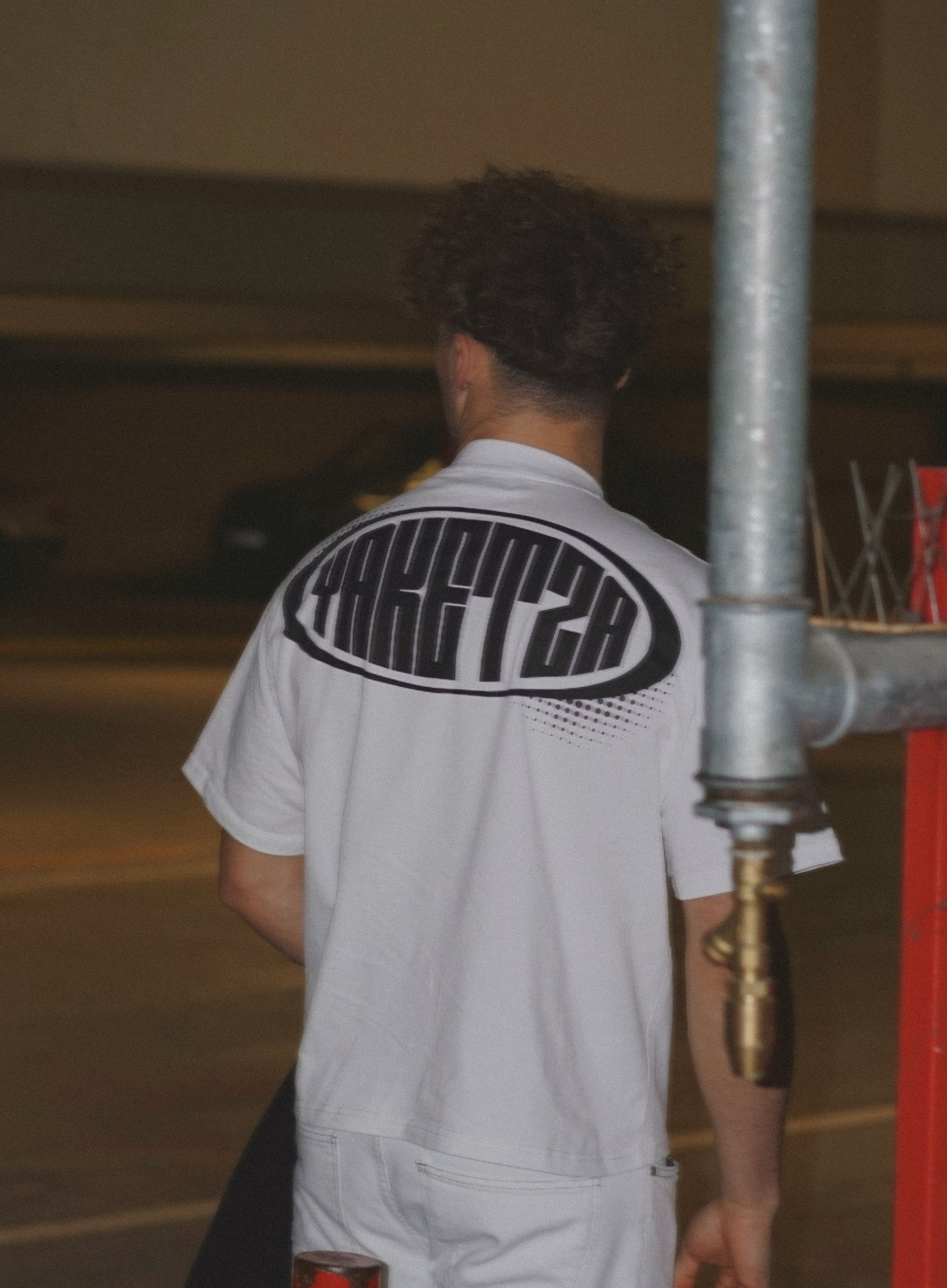 WHITE YAKETZA TEE
