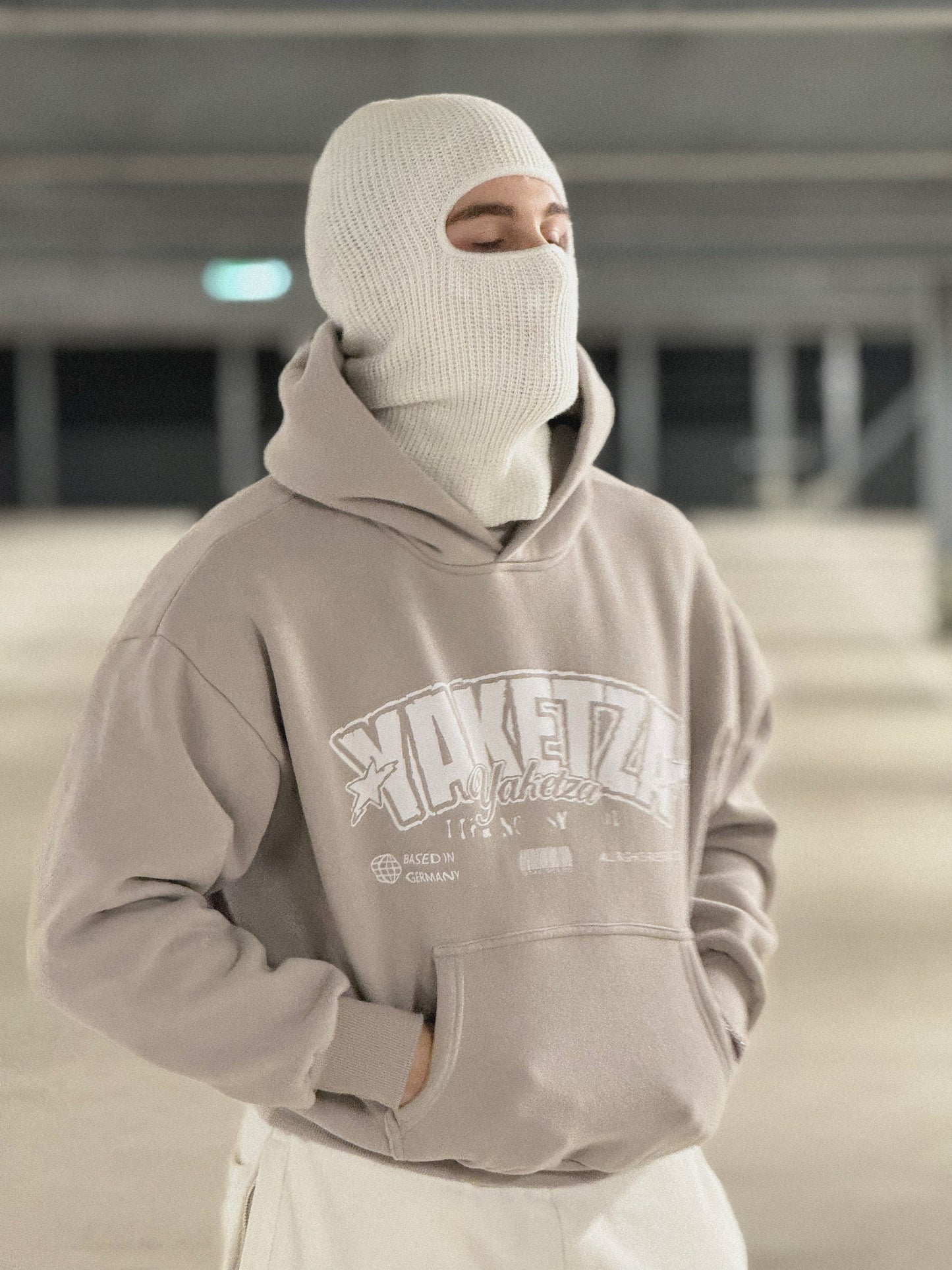 GREY CROPPED HOODIE